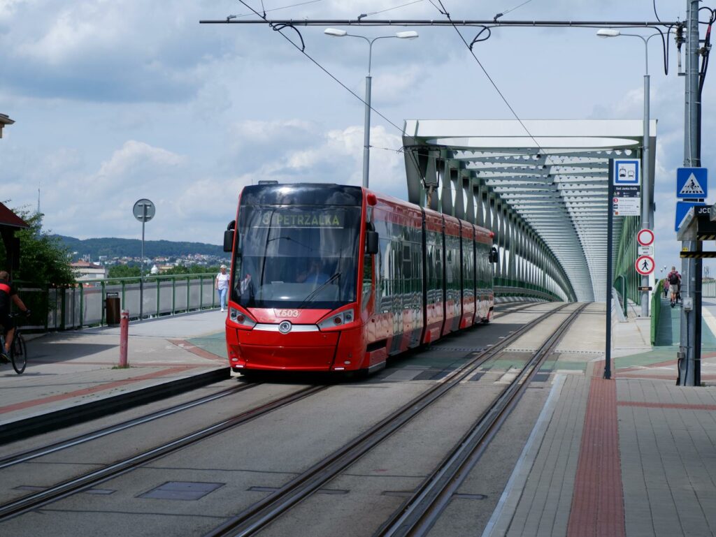 Przedłużenie linii tramwajowej na Petržalkę w Bratysławie zostanie uruchomione do końca maja