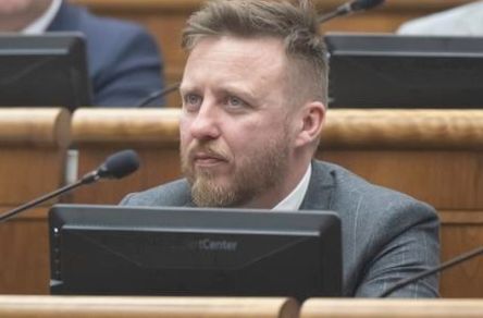 Co poszło nie tak w rządowym badaniu szczepionek na Słowacji?