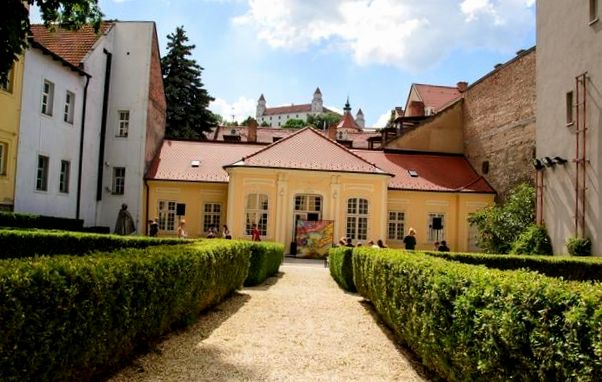 W skrócie: Nauczyciele będą oceniani jak uczniowie, najlepiej oceniani otrzymają premie