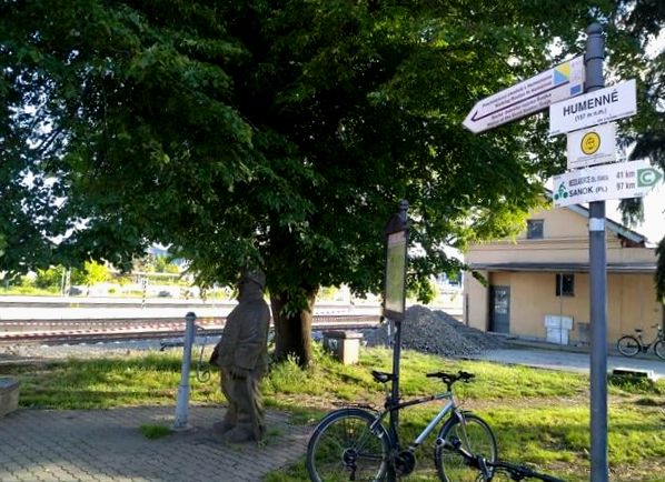 Gdzie ruiny szepczą, a ogrody kwitną: Odkrywając urok Humennego
