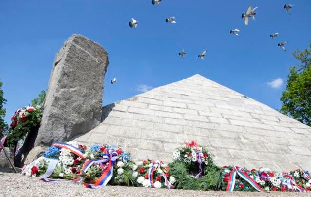 Mroczna turystyka na Słowacji: Odkrywanie ukrytych historii miejsc naznaczonych tragedią