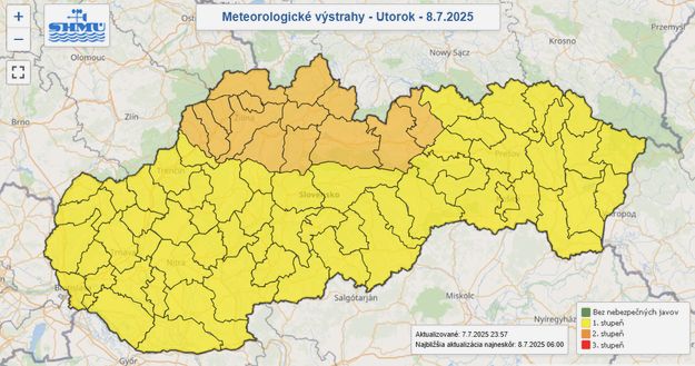 Przegląd wiadomości: Latające dachy, powalone drzewa – potężna burza uderza we wschodnią Słowację
