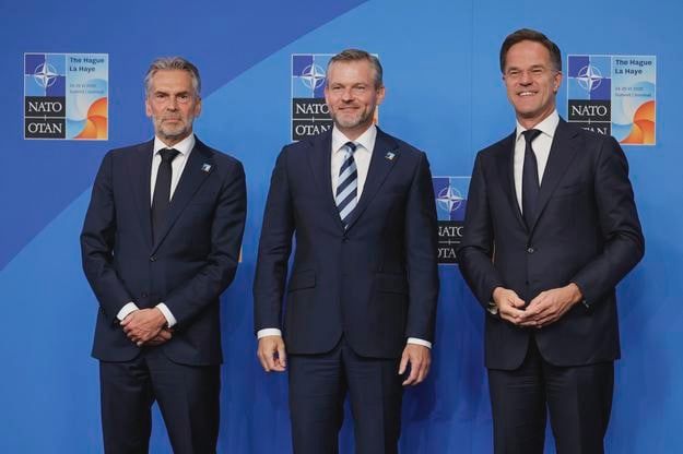Przegląd wiadomości: Pellegrini popiera cel obronny NATO i chwali przedłużony termin