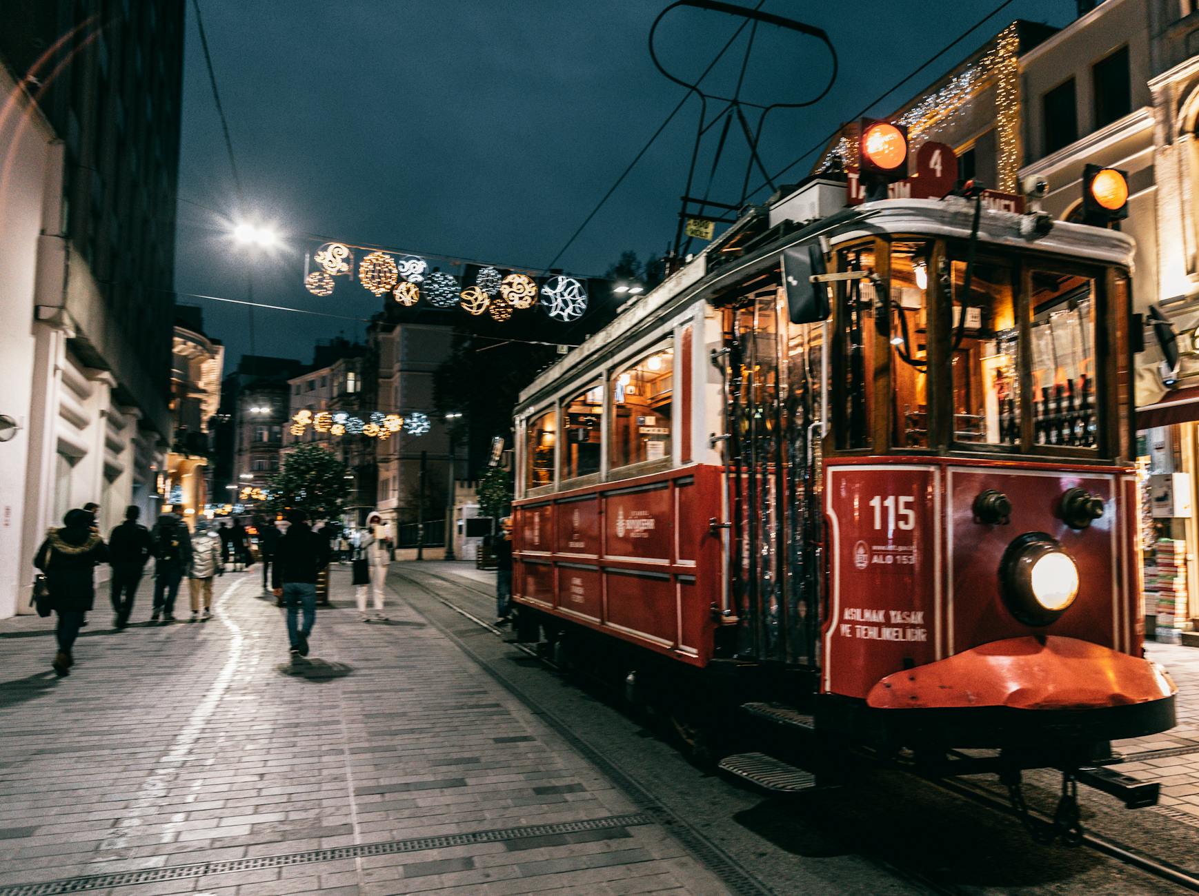 Przegląd wiadomości: Zmiany w komunikacji miejskiej Bratysławy wraz z otwarciem linii tramwajowej w Petržalce
