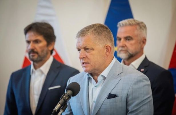 Przegląd wiadomości: Fico oskarża swoich rywali o próbę 'importowania chaosu' z Serbii
