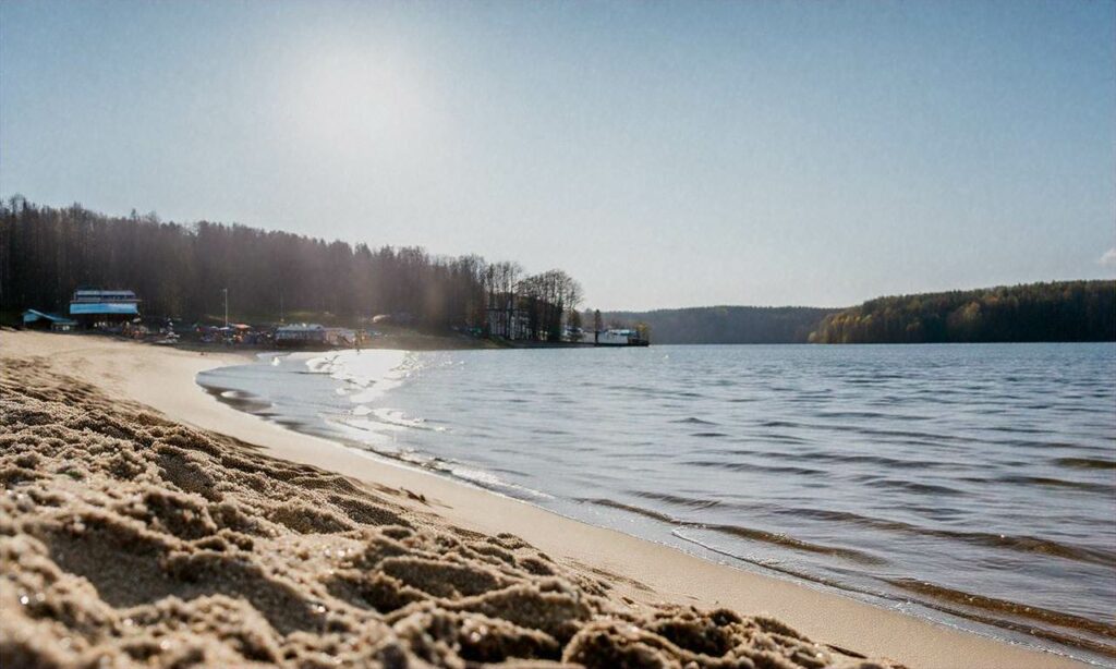 Słońce, piasek i Słowacja! Nowa plaża nad jeziorem otwarta w Liptowskim Mikulaszu