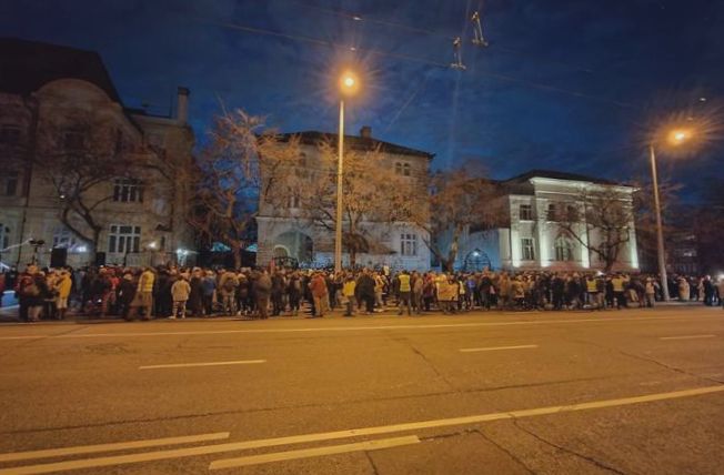 Węgrzy protestują w Budapeszcie przeciwko słowackiej ustawie o dekretach wojennych