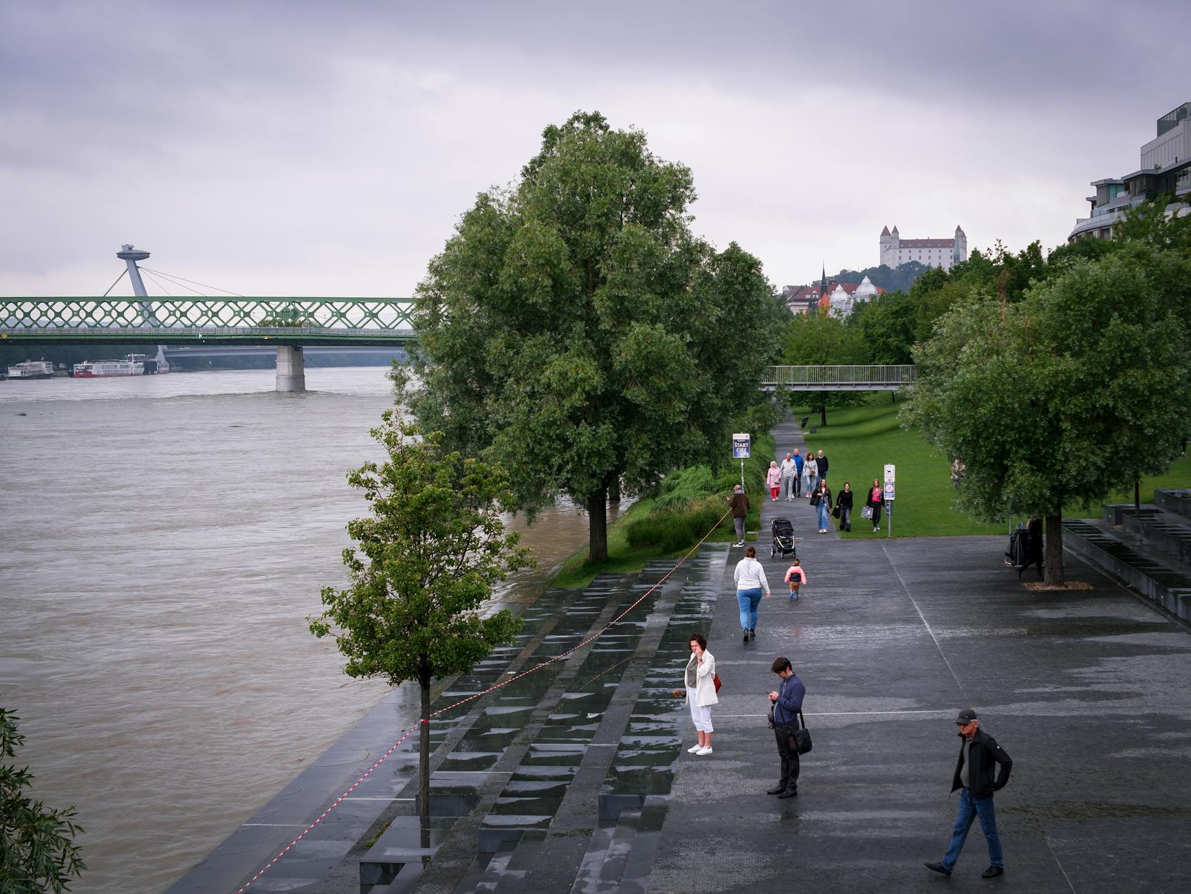 Kierowcy w Bratysławie dostają "drugą szansę" - miasto anuluje pierwszy mandat za parkowanie