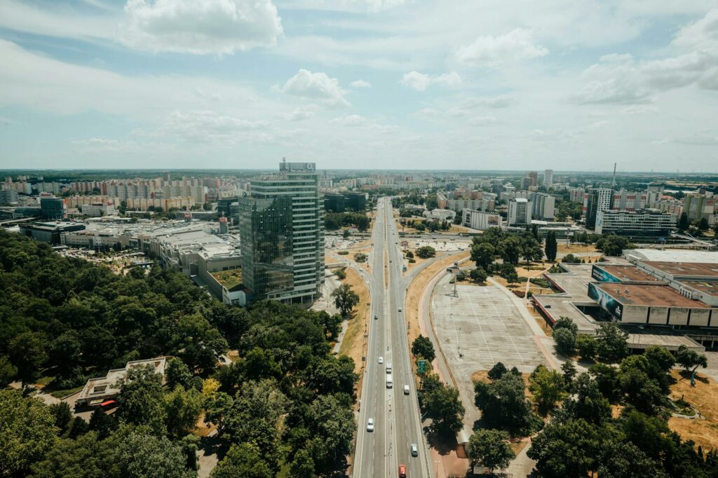 News digest: How Bratislava turned a crisis into a system to welcome newcomers