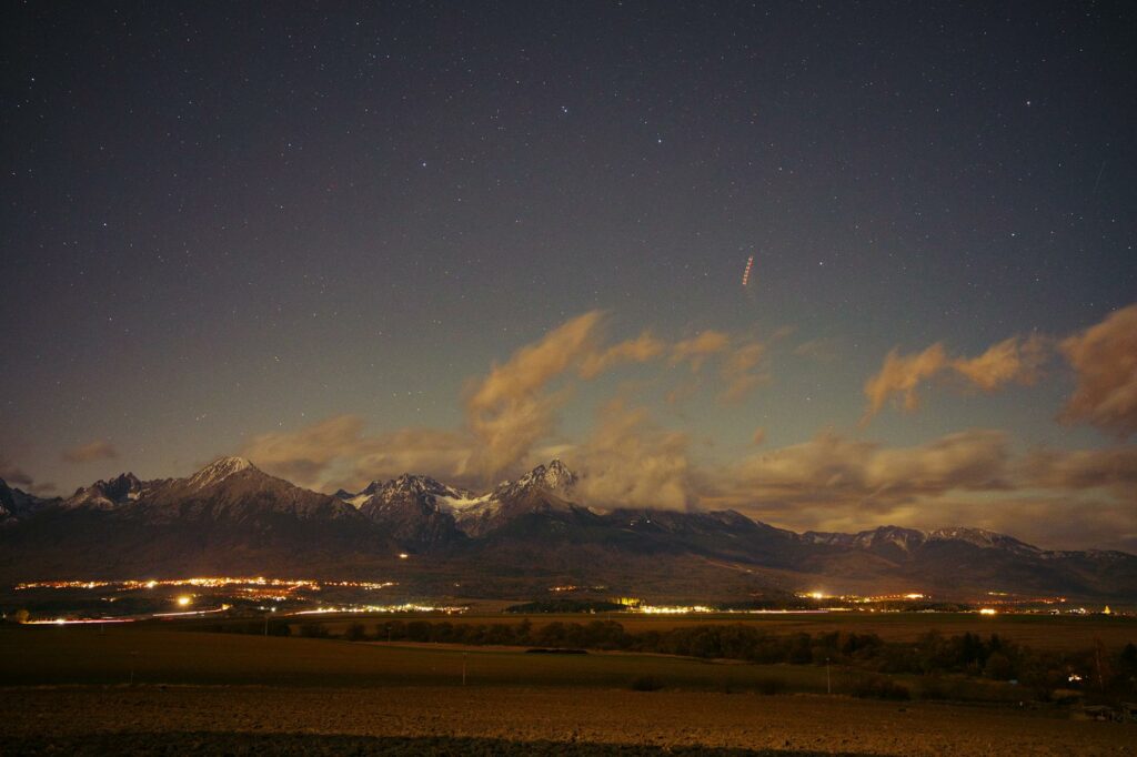 These strange clouds over Slovakia have a simple scientific explanation