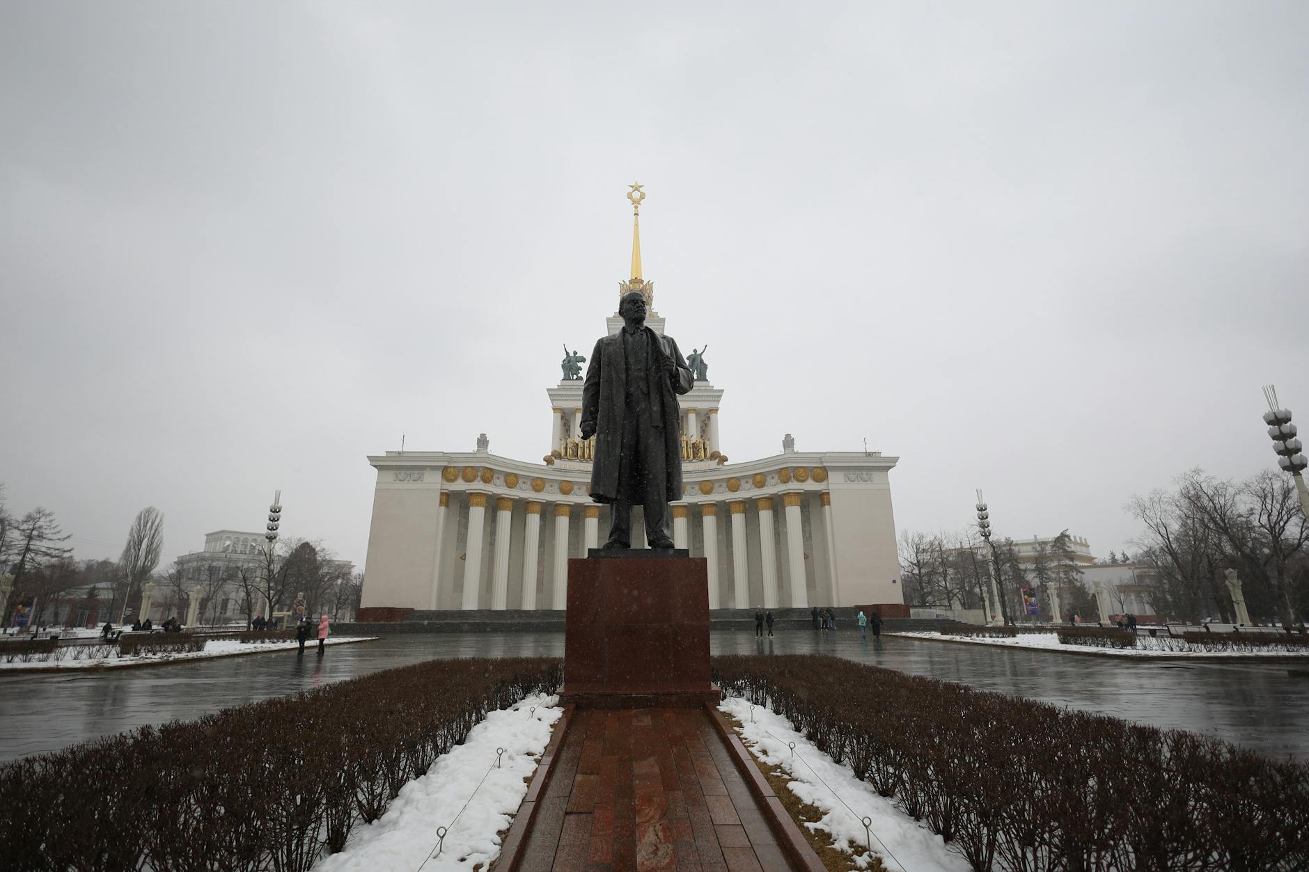 News digest: Fico defends his trip to Moscow, claims WWII history is being 'distorted'