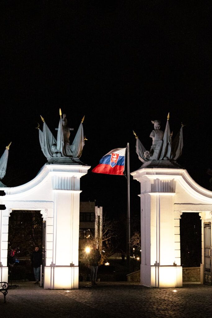 Wealthy Slovaks give tens of thousands annually, new survey finds
